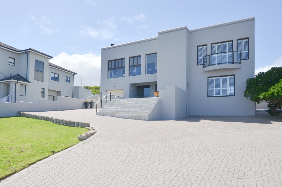 3 Bedroom Property for Sale in Yzerfontein Western Cape